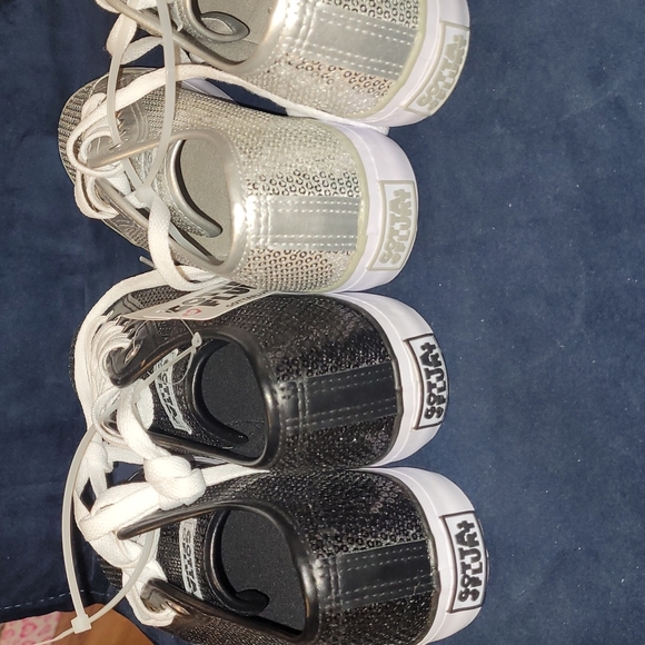 New GOTTA FLURT mini sequin styled sneaker set  size 7.5(you get them both) - Picture 2 of 8